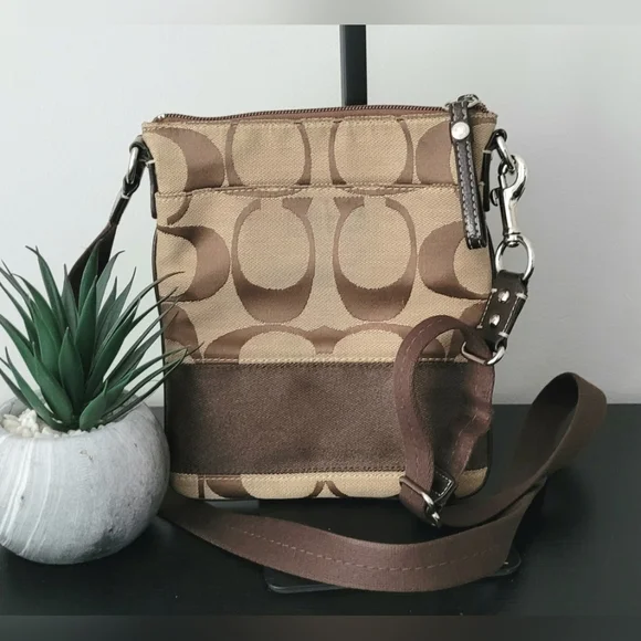 Coach Tan/Brown Crossbody Bag - Picture 1 of 8